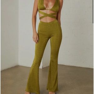 PepperMayo moss bottom